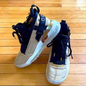 Jordan Proto Max 720 - Club Gold size 7.5M / 9W